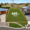 11 Knapdale Court, GREENVALE, VIC 3059 AUS