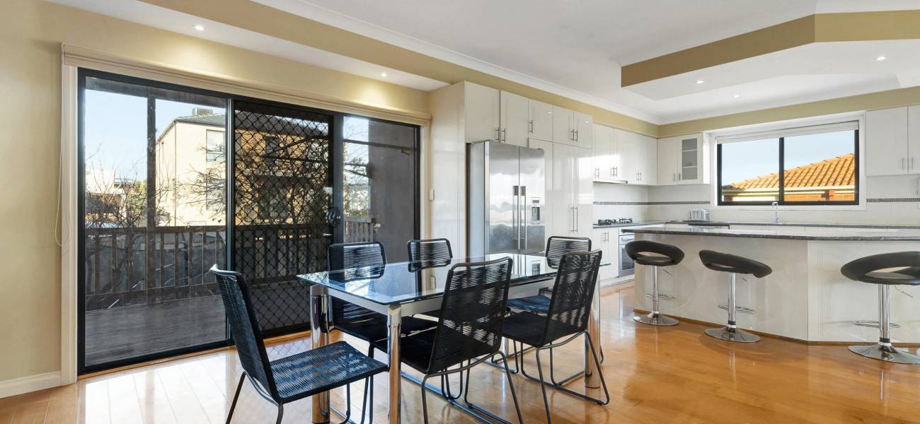 12 Gaussberg Walk, ROXBURGH PARK, VIC 3064 AUS