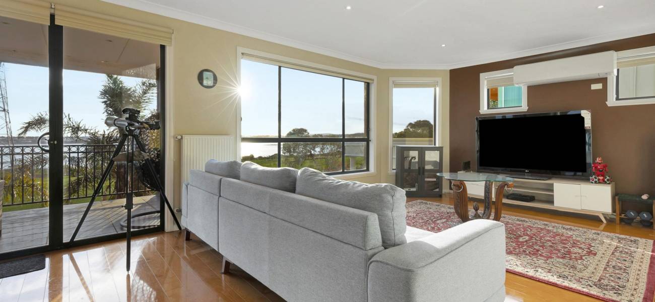 12 Gaussberg Walk, ROXBURGH PARK, VIC 3064 AUS