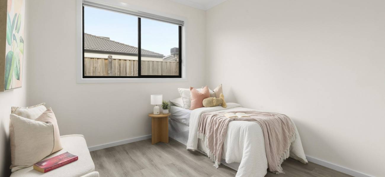 10 Rex Drive, THORNHILL PARK, VIC 3335 AUS