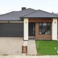10 Rex Drive, THORNHILL PARK, VIC 3335 AUS