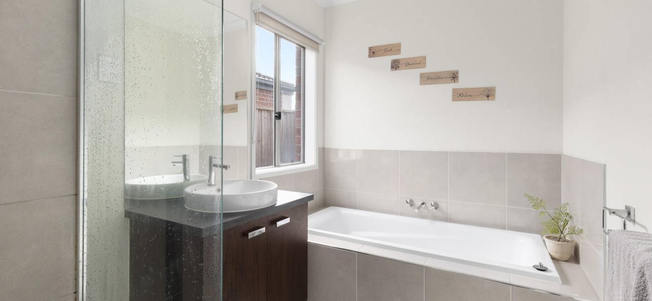 6 Martinshaw Road, MICKLEHAM, VIC 3064 AUS