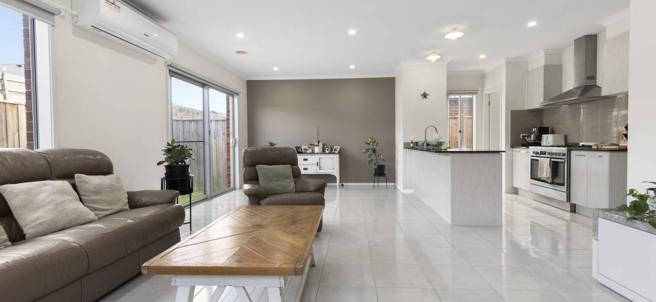 6 Martinshaw Road, MICKLEHAM, VIC 3064 AUS