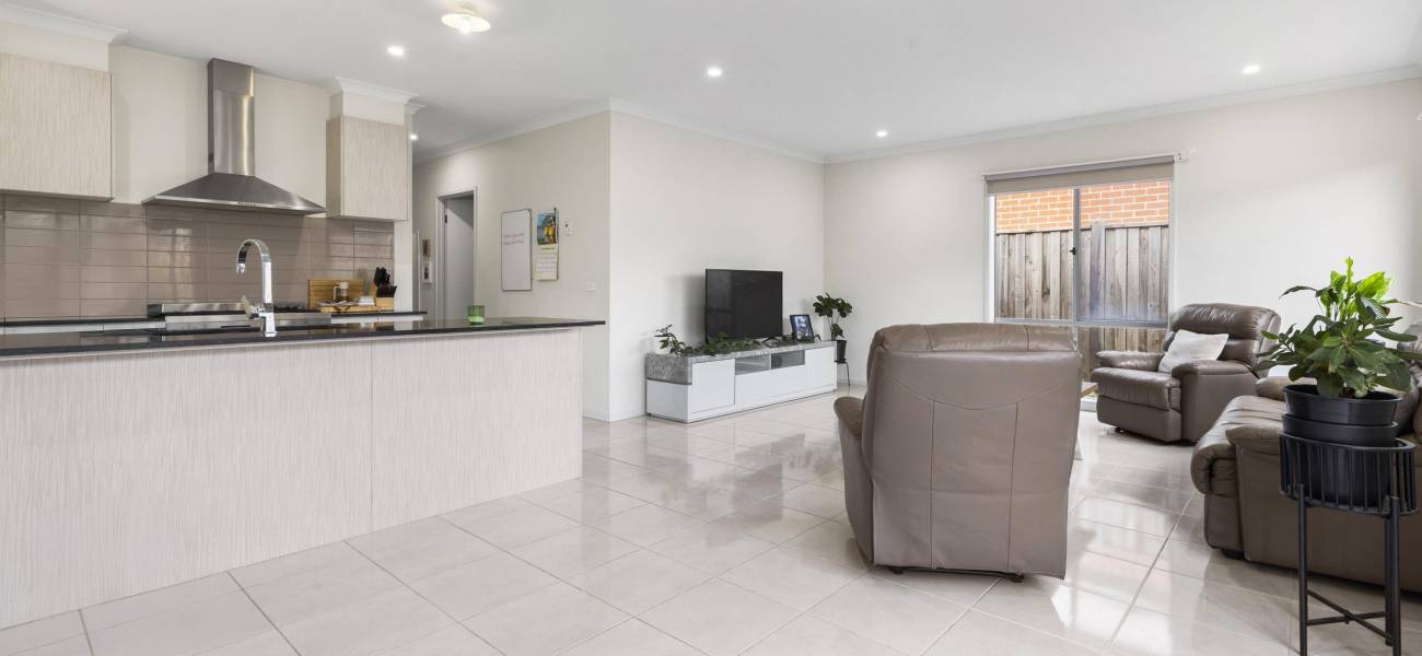 6 Martinshaw Road, MICKLEHAM, VIC 3064 AUS