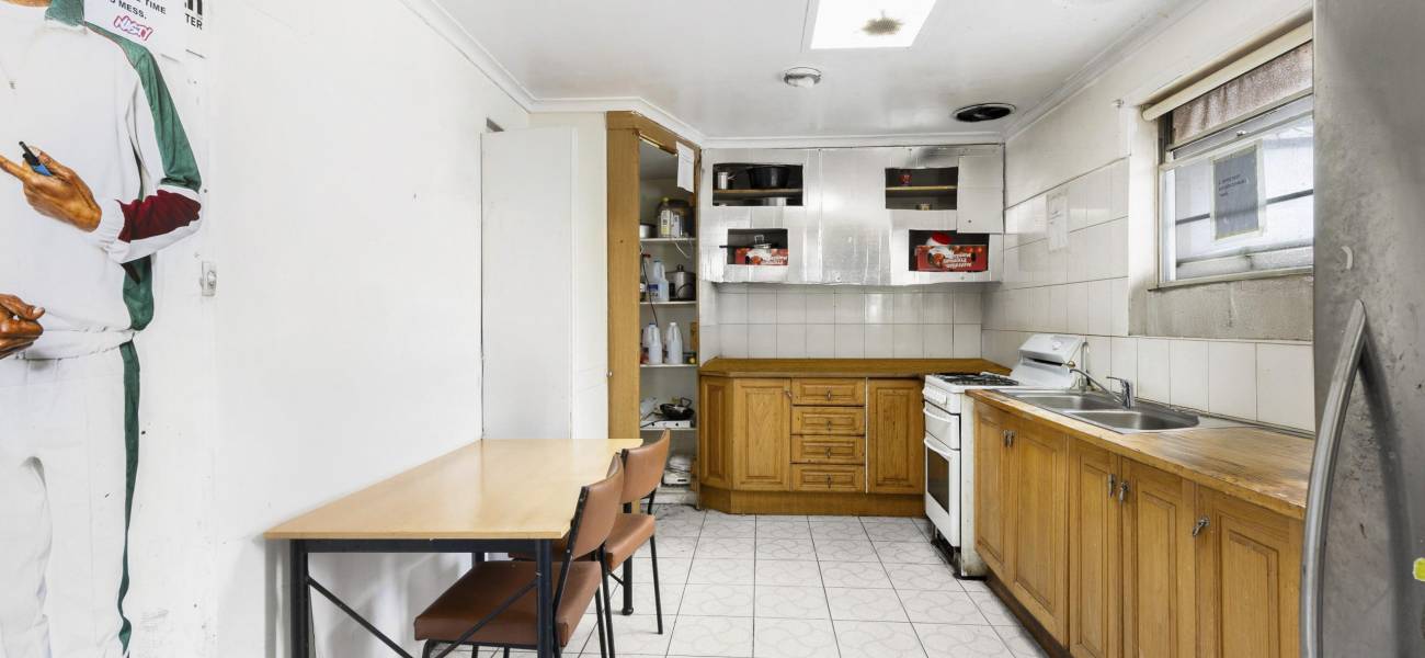 4 Donald Street, DALLAS, VIC 3047 AUS