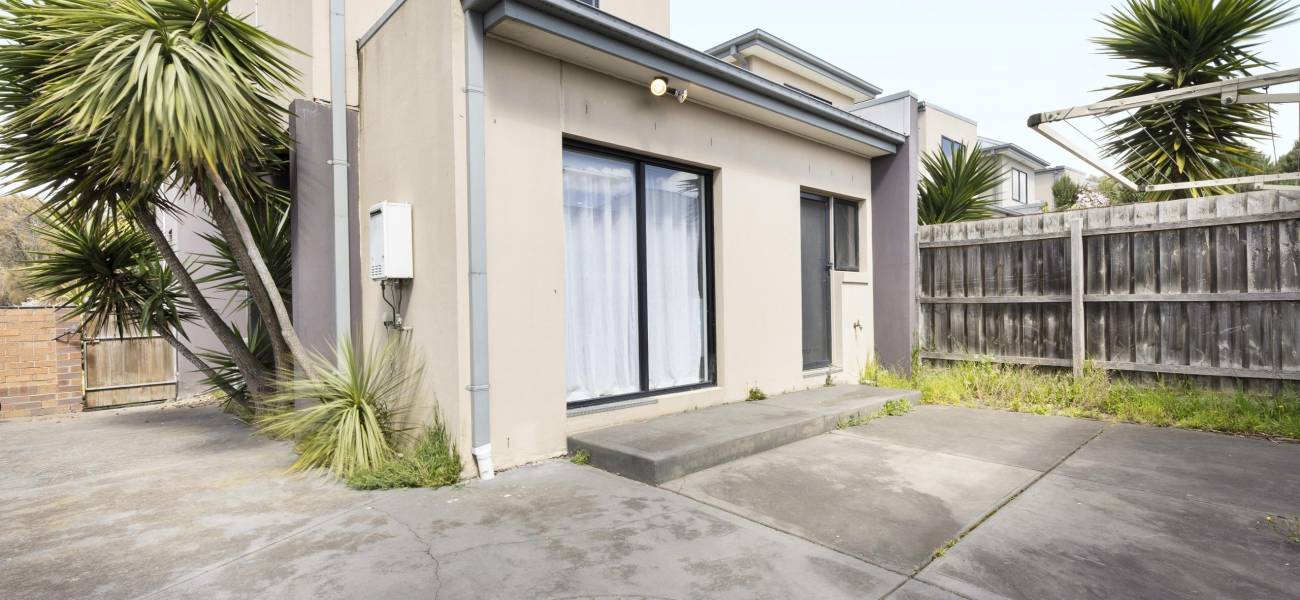 31 Orlando Drive, ROXBURGH PARK, VIC 3064 AUS