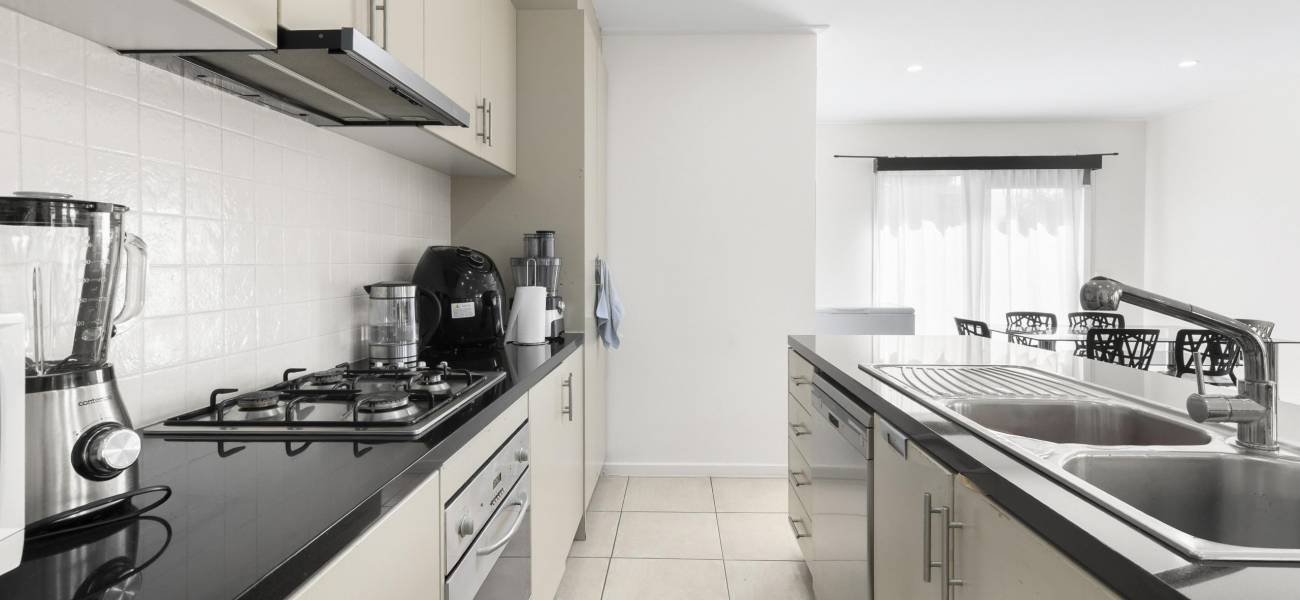 31 Orlando Drive, ROXBURGH PARK, VIC 3064 AUS