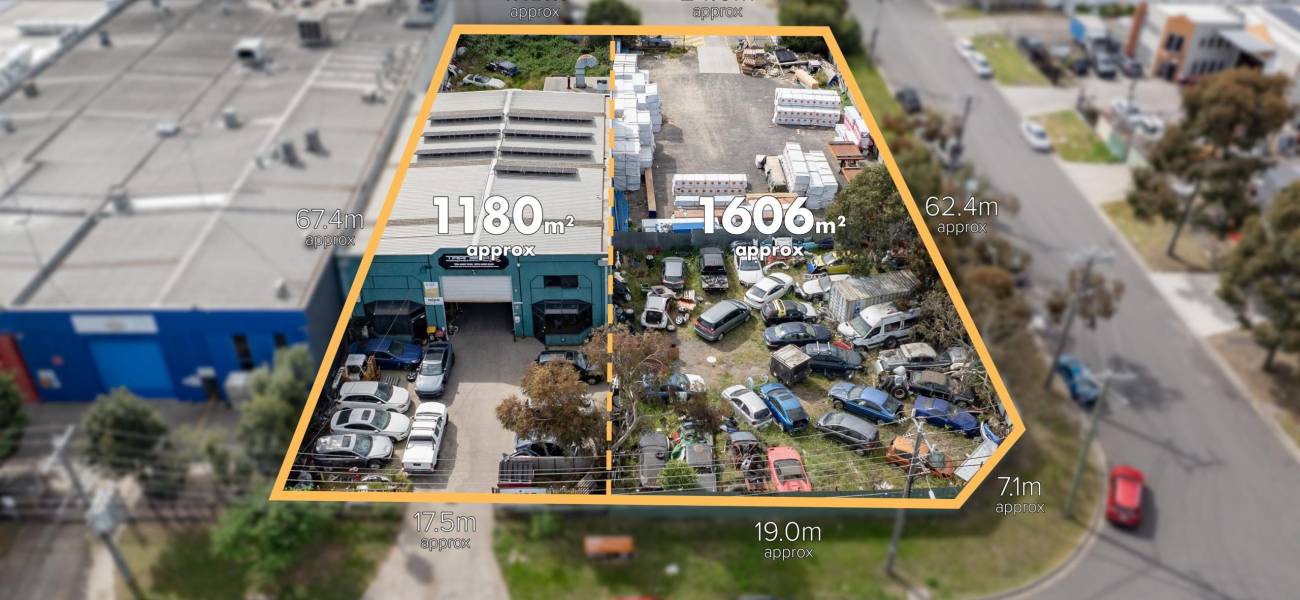7 & 9 Lisa Place, COOLAROO, VIC 3048 AUS