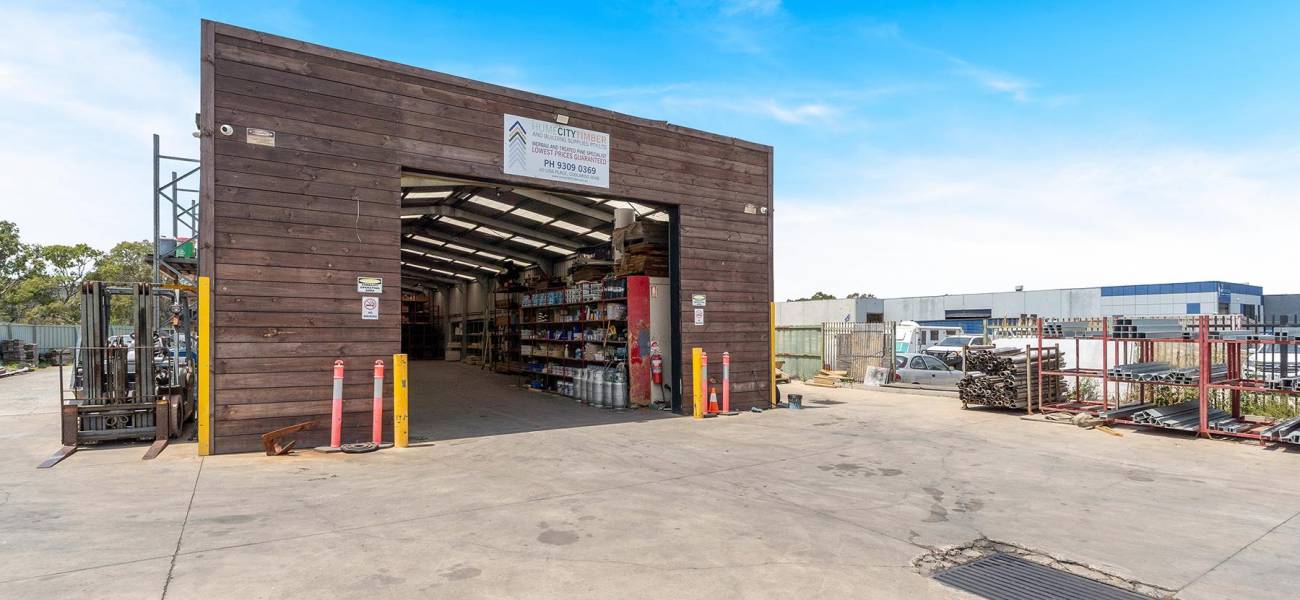 38 & 40 Lisa Place, COOLAROO, VIC 3048 AUS