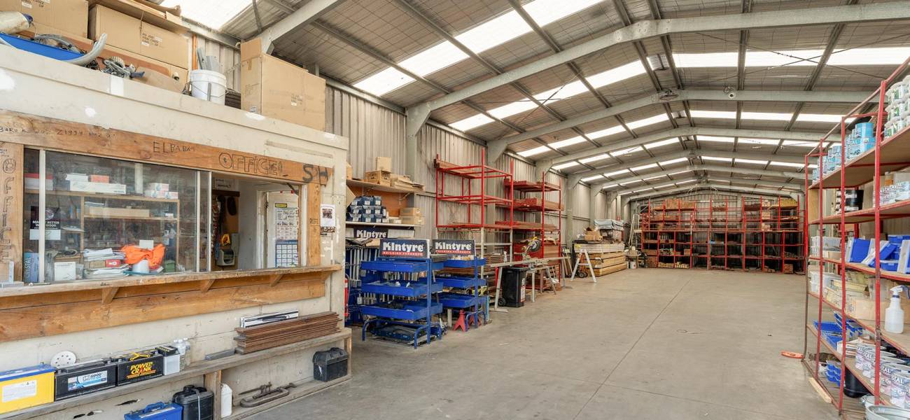 38 & 40 Lisa Place, COOLAROO, VIC 3048 AUS