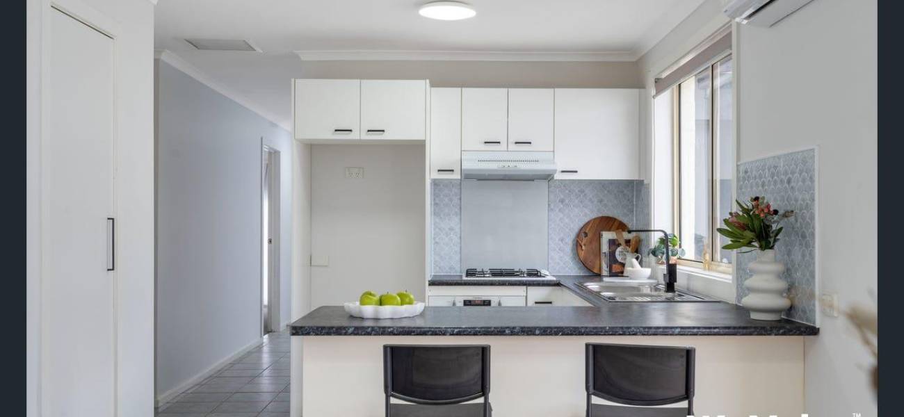 4 Dodd Place, ROXBURGH PARK, VIC 3064 AUS