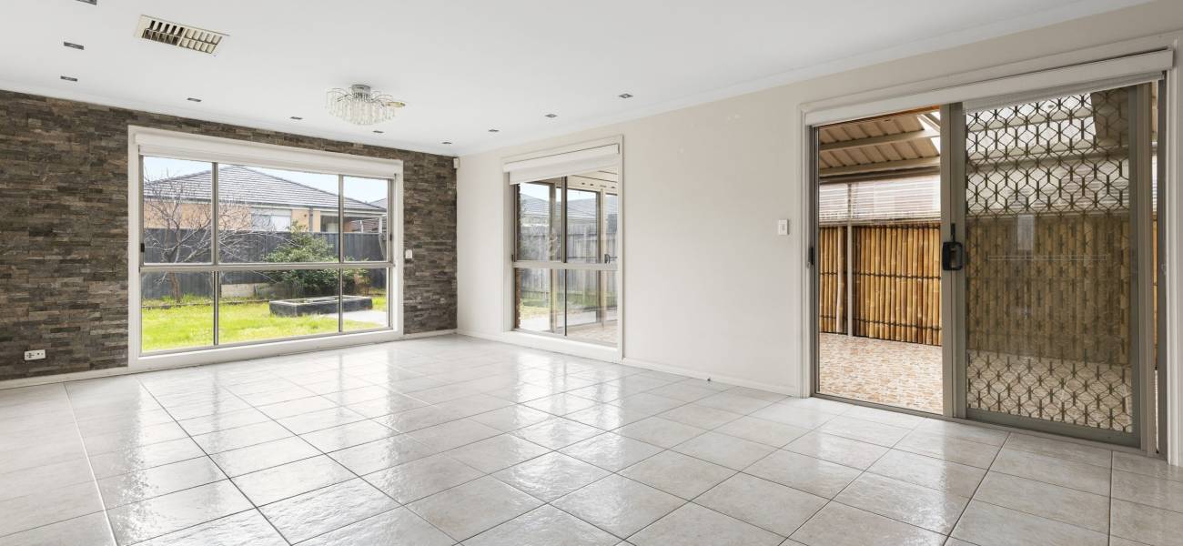 37 Wheatley Avenue, ROXBURGH PARK, VIC 3064 AUS