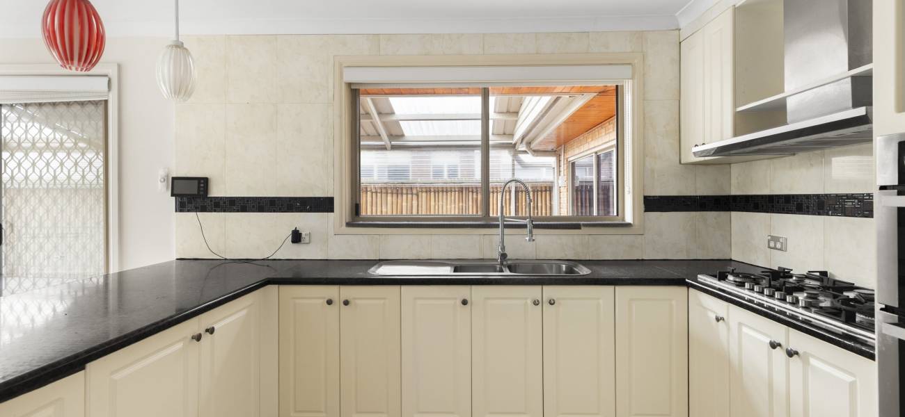 37 Wheatley Avenue, ROXBURGH PARK, VIC 3064 AUS