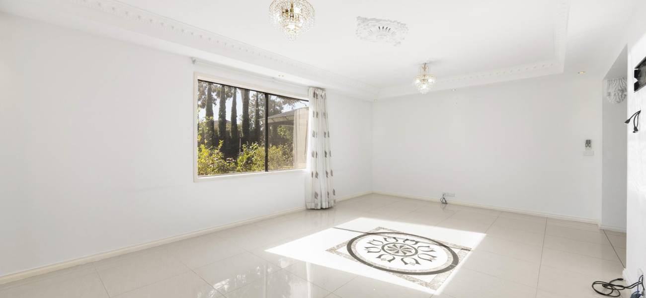 1 Nixon Court, ROXBURGH PARK, VIC 3064 AUS