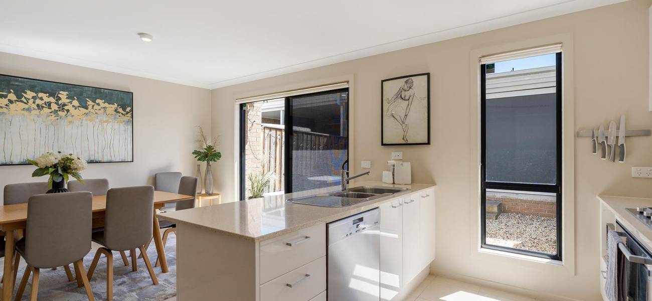 44 Napoli Circuit, GREENVALE, VIC 3059 AUS