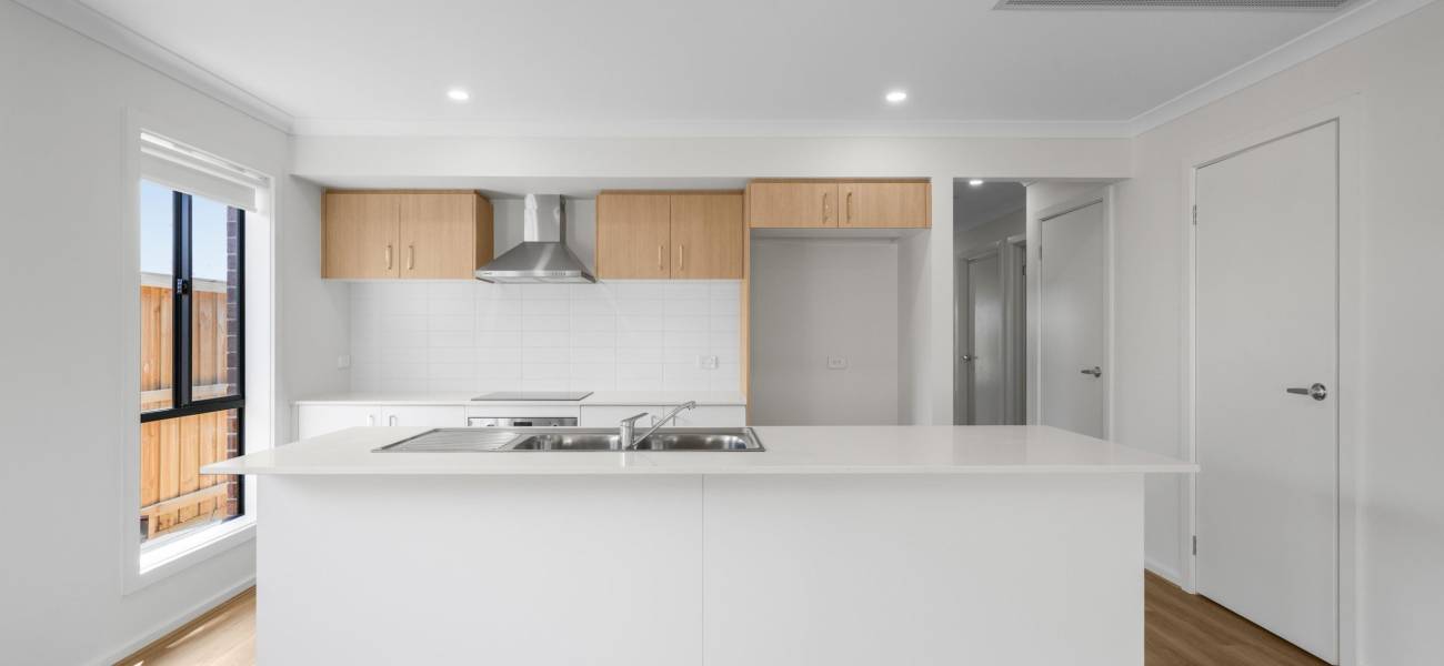12 Needlebush Drive, SUNBURY, VIC 3429 AUS