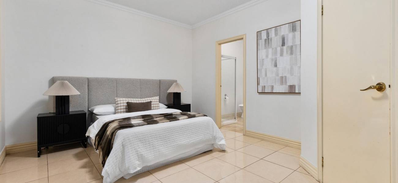 15 Grenville Terrace, ROXBURGH PARK, VIC 3064 AUS