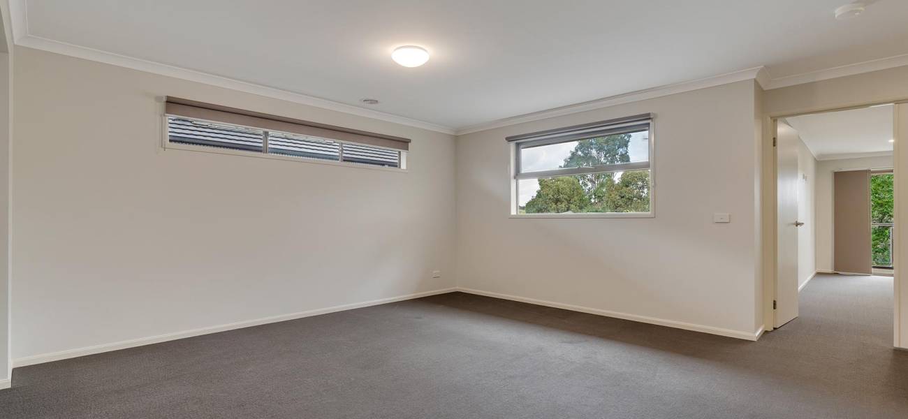8 Gallantry Avenue, CRAIGIEBURN, VIC 3064 AUS