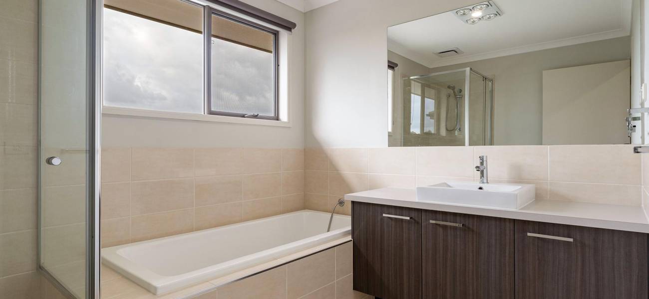 8 Gallantry Avenue, CRAIGIEBURN, VIC 3064 AUS