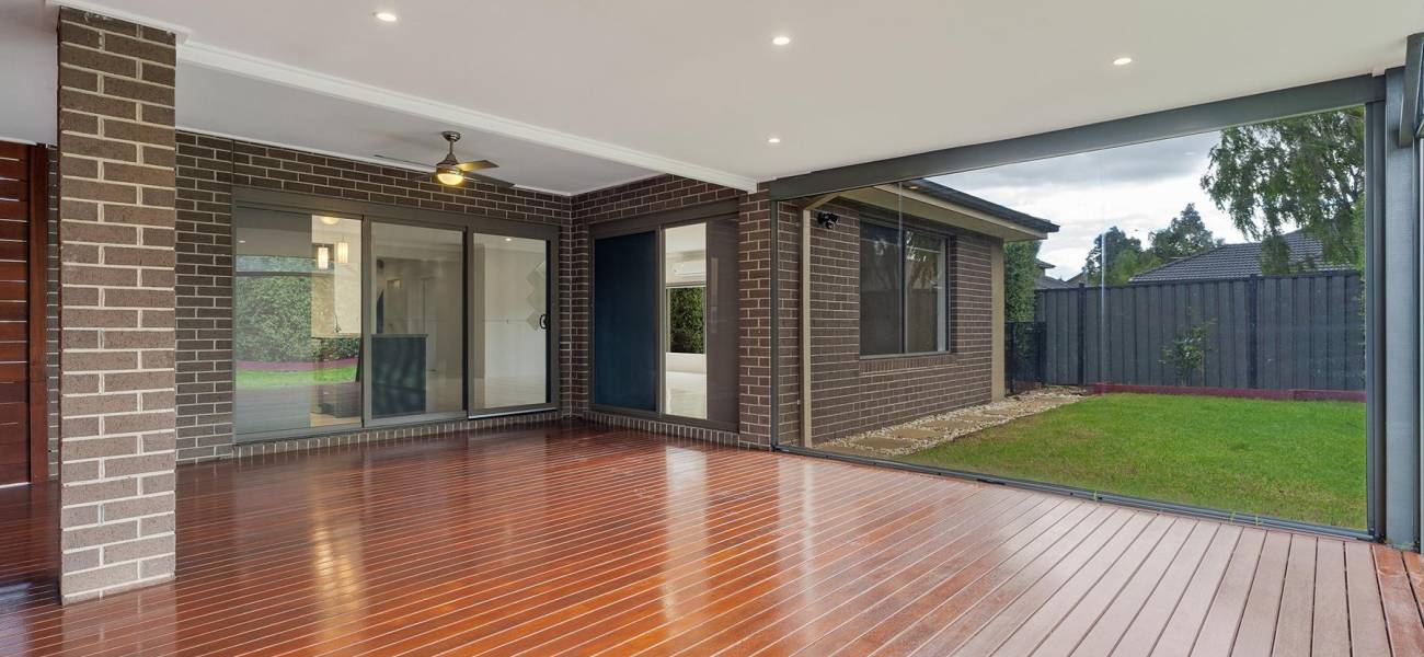 8 Gallantry Avenue, CRAIGIEBURN, VIC 3064 AUS
