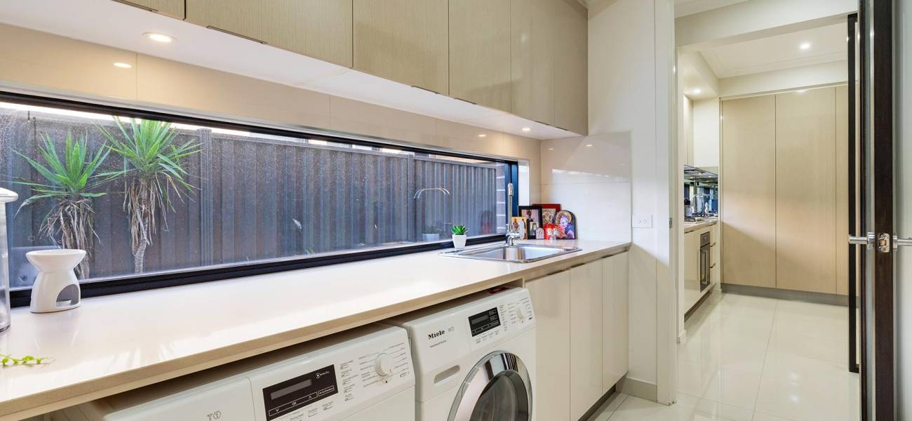 13 Arena Avenue, ROXBURGH PARK, VIC 3064 AUS