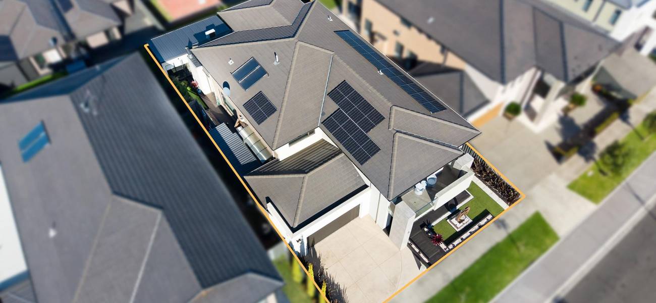 13 Arena Avenue, ROXBURGH PARK, VIC 3064 AUS