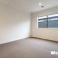 7 Hinter Way, ROXBURGH PARK, VIC 3064 AUS