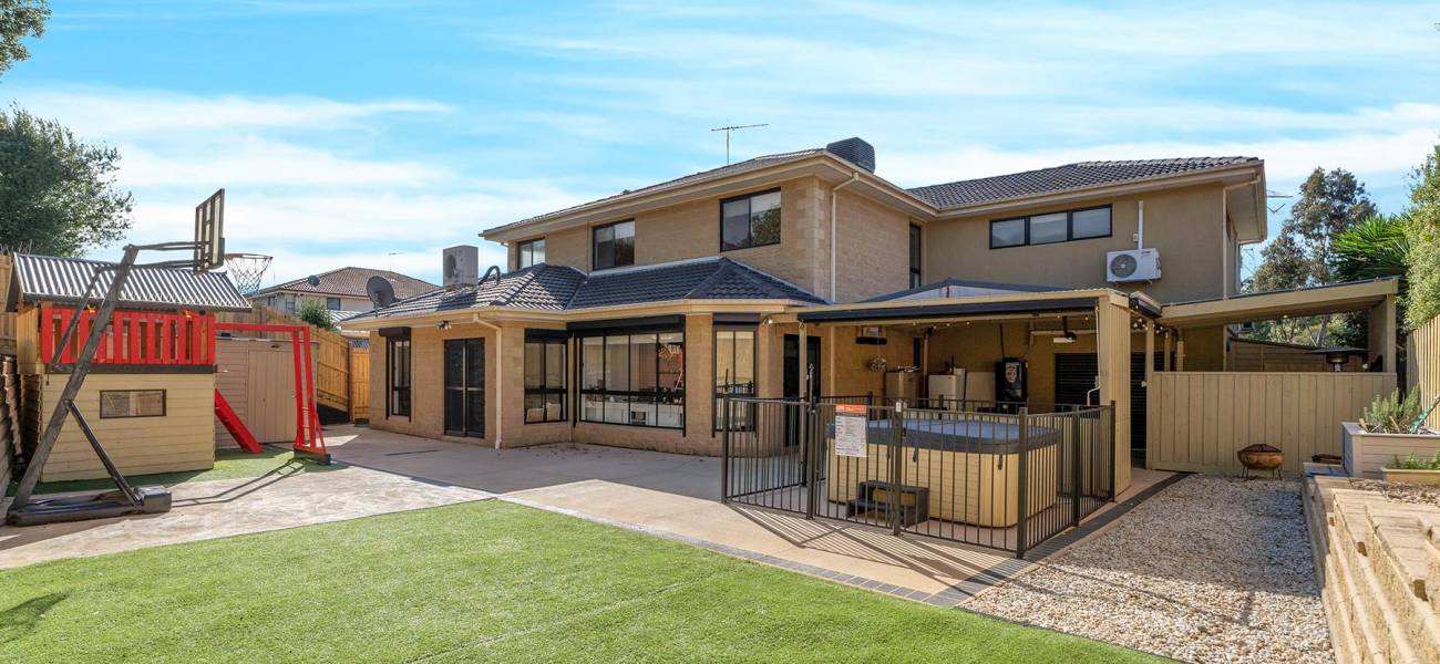 9 Glenmore Place, GREENVALE, VIC 3059 AUS
