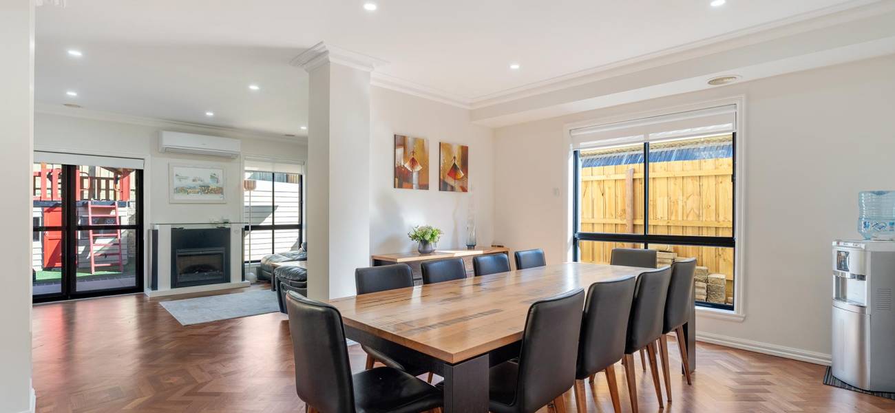 9 Glenmore Place, GREENVALE, VIC 3059 AUS