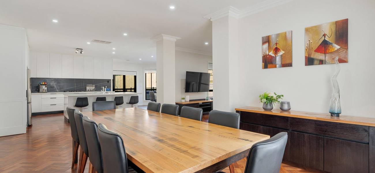 9 Glenmore Place, GREENVALE, VIC 3059 AUS