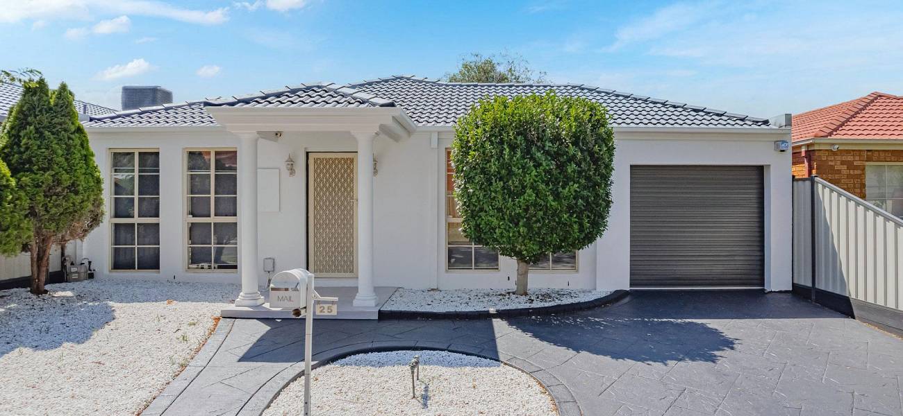 25 Thompson Crescent, ROXBURGH PARK, VIC 3064 AUS