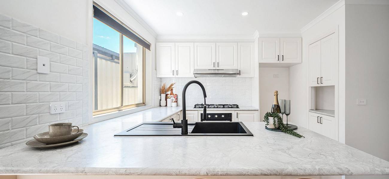 25 Thompson Crescent, ROXBURGH PARK, VIC 3064 AUS