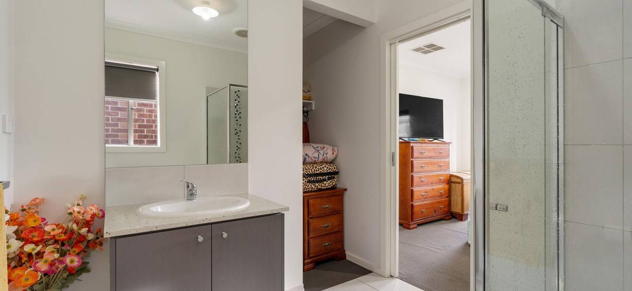 48 Cascade Drive, BEVERIDGE, VIC 3753 AUS