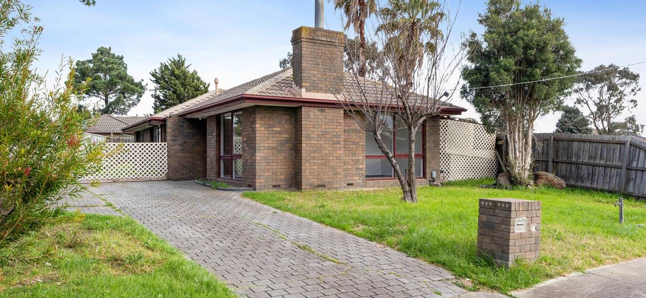 9 Thalia Court, MEADOW HEIGHTS, VIC 3048 AUS