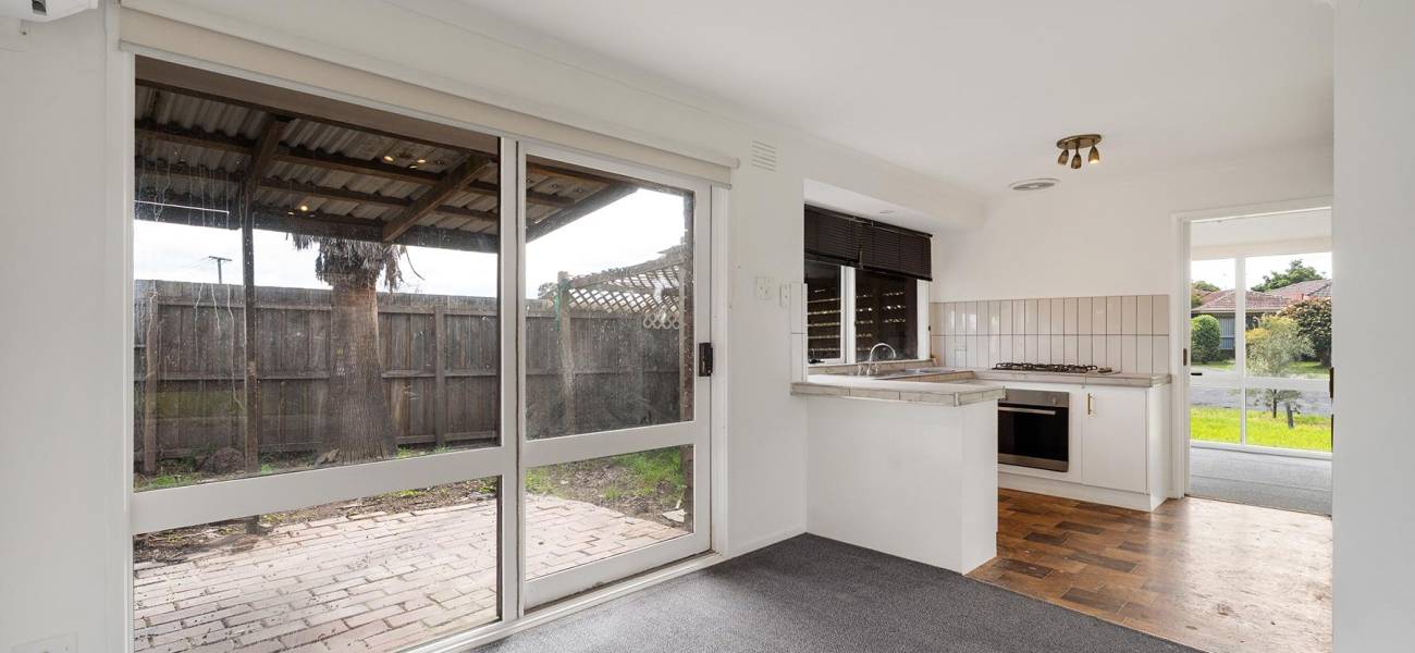 9 Thalia Court, MEADOW HEIGHTS, VIC 3048 AUS